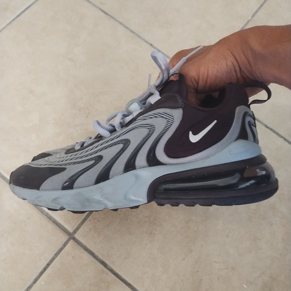 Nike Air Max 270 React ENG Women's Sz 7 Shoes Burgundy Ash Shoes